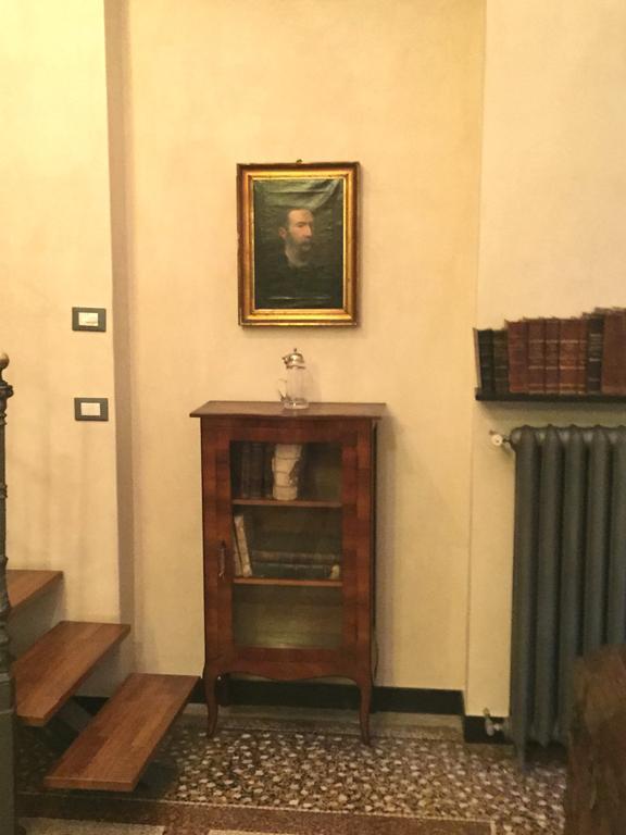 Апартаменты La Casa Di Einstein Генуя Экстерьер фото